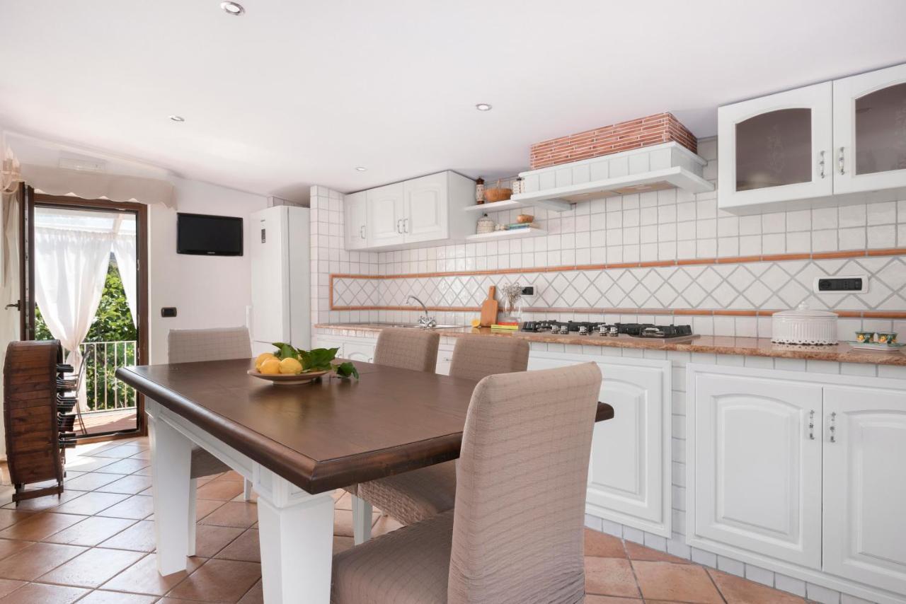 Villa Anna - De Vivo Realty ピアーノ・ディ・ソッレント エクステリア 写真